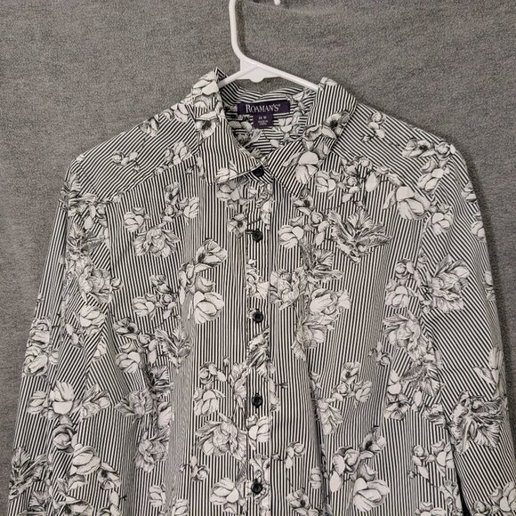 New! Women's 16W Black and White Button Up Blouse - Picture 1 of 5